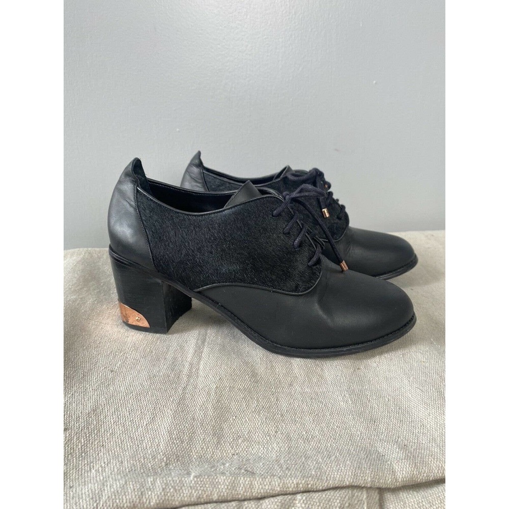 Messeca New York Leather Cow Hair Heels Womens 9